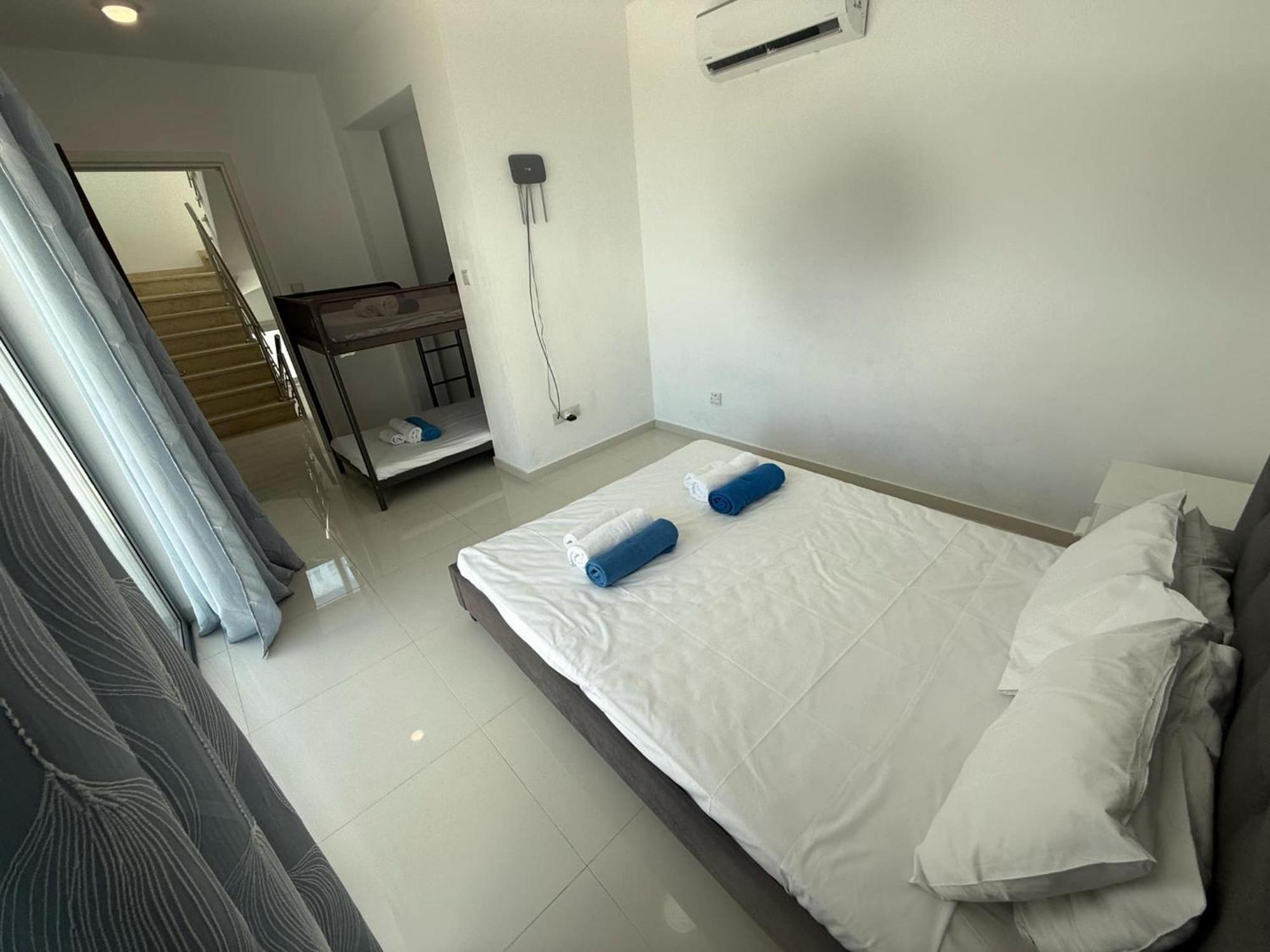 Villa Mulberry Retreat 0,5Km From Everything Coral Bay Esterno foto
